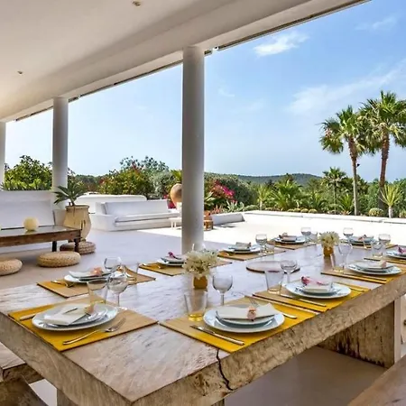 Exclusive 6 Bedroom With Swimming Pool,bbq