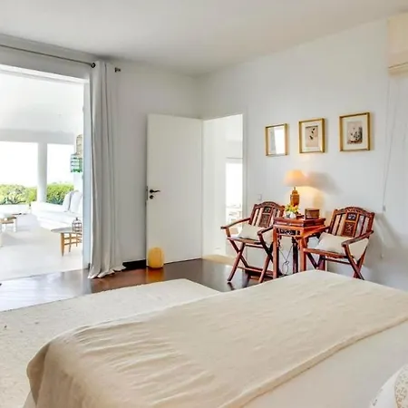 Exclusive 6 Bedroom With Swimming Pool,bbq