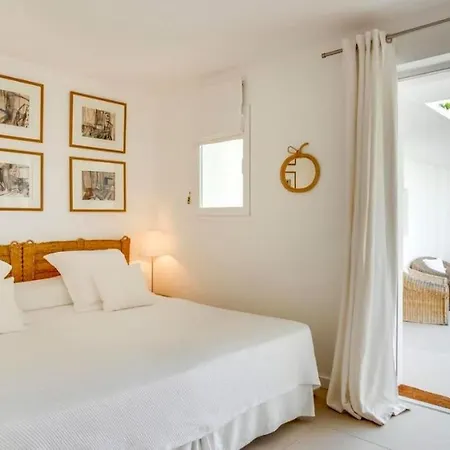 Exclusive 6 Bedroom With Swimming Pool,bbq * Le Lavandou