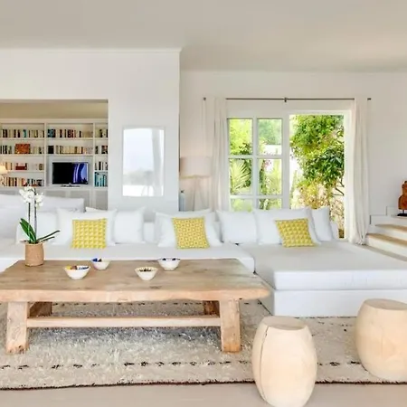 Exclusive 6 Bedroom With Swimming Pool,bbq * Le Lavandou
